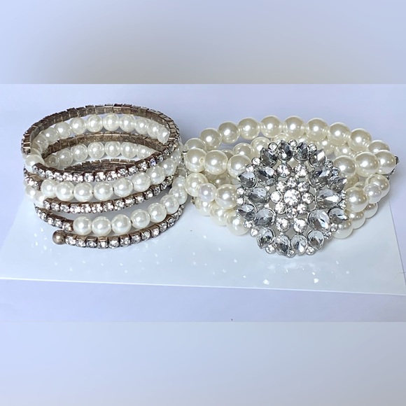🐝 Bundle🐝 NWOT 2 Faux Pearl & Rhinestone Stretch & Wrap Bracelets - Picture 1 of 13